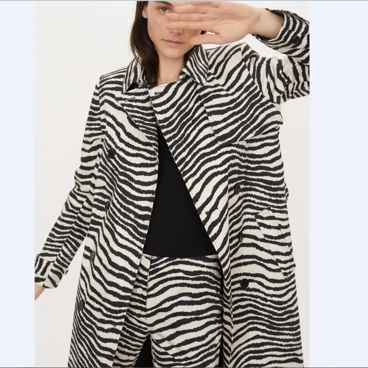 Двубортный тренч от 100% памук с принтом зебра и тигър, контрастен два цвята дълъг дъждобран с животните модел, диагонална с колан, Връхни дрехи за улицата Изображение 0