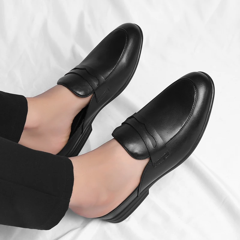 Класическа черна мъжка лятна обувки от естествена кожа, мъжки джапанки, ежедневни дизайнерски обувки, модни лоферы, луксозни меки чехли 2023 г. Изображение 1